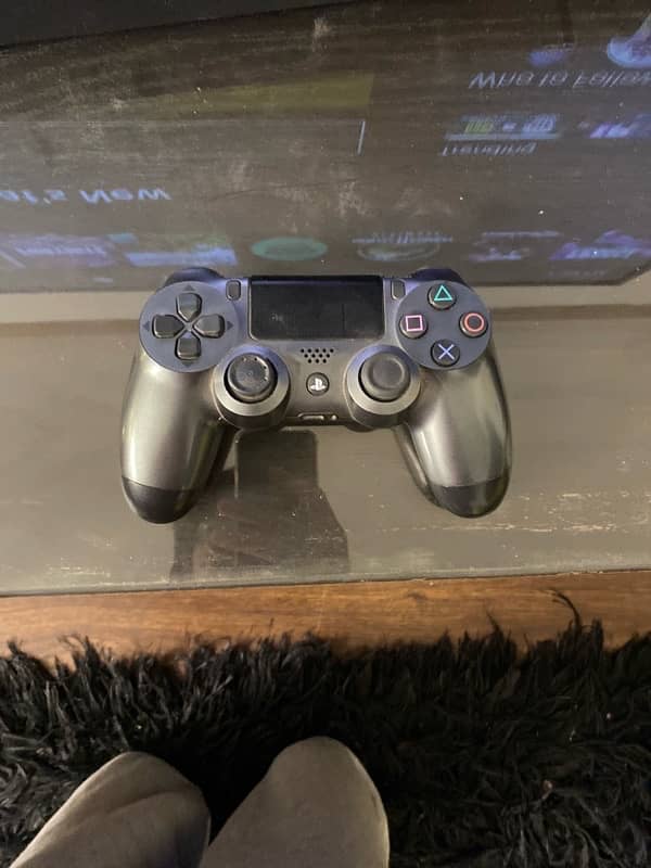 ps4 slim 860gb Free controller 2