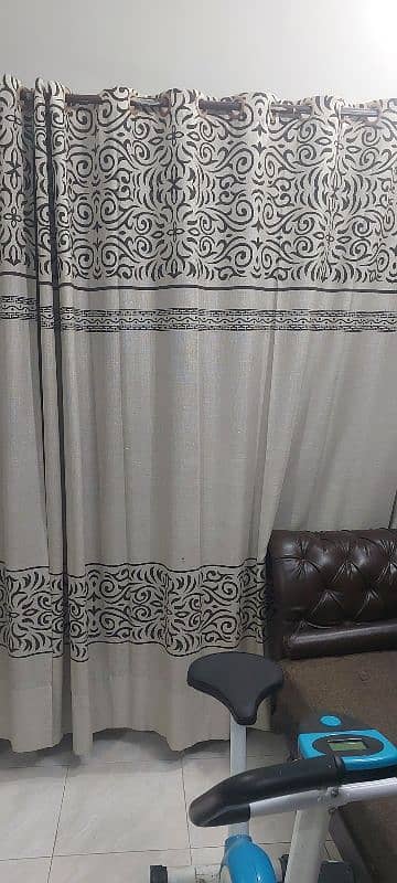 curtains in good condition 0