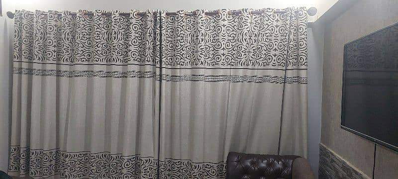 curtains in good condition 2