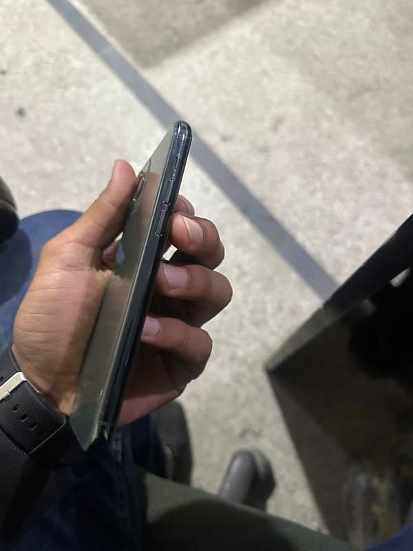 iphone 11pro pta approv 4