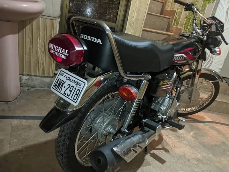 honda 125 | BLACK COLOUR | 2024 model 5