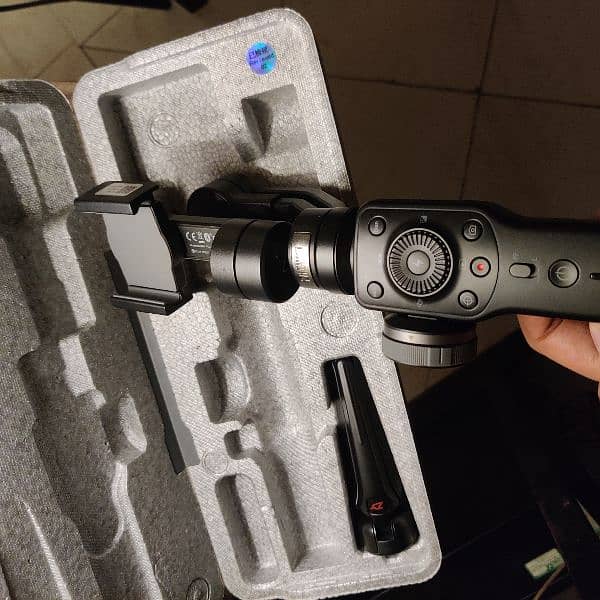 ZHIYUN SMOOTH 4 1