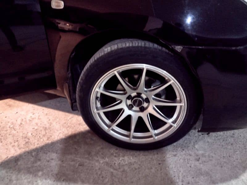 17 inch rim with low profile tyre 0