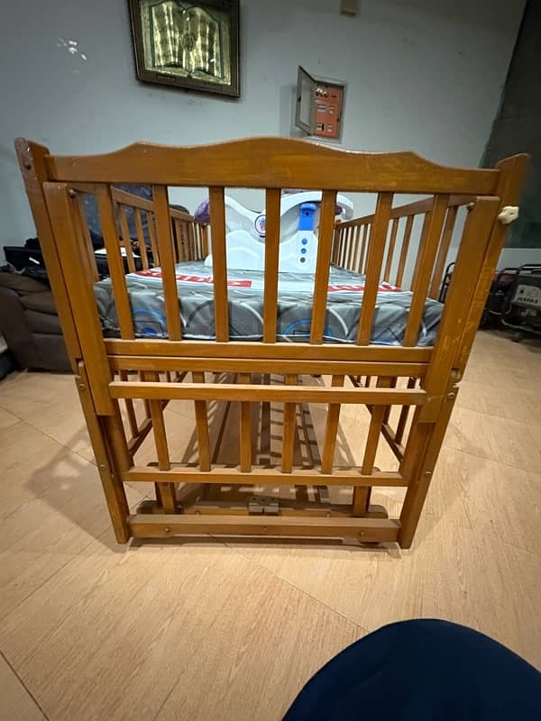 Wooden baby cot 3