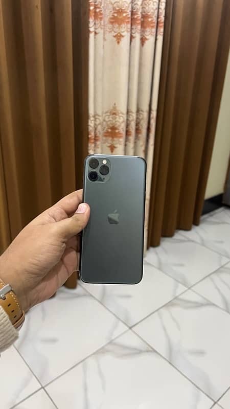 iPhone 11 Pro max 256Gb 5