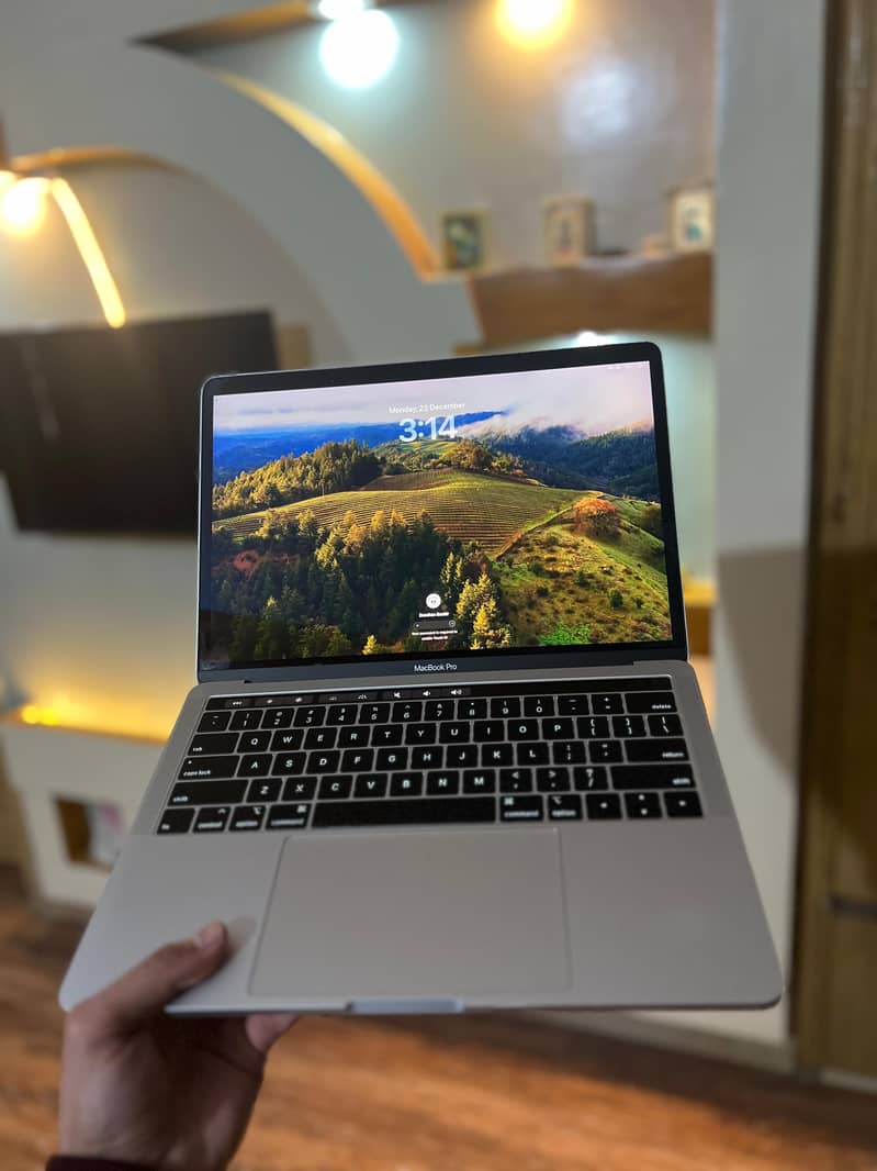 MacBook pro 2019 13" 1