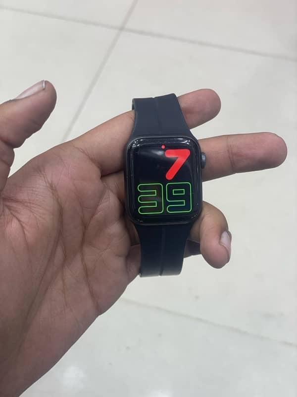 Apple watch series 5 40mm 1