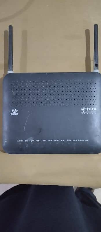 HUAWEI ROUTER FIBER OPTICS EPON with ADAPTER 0