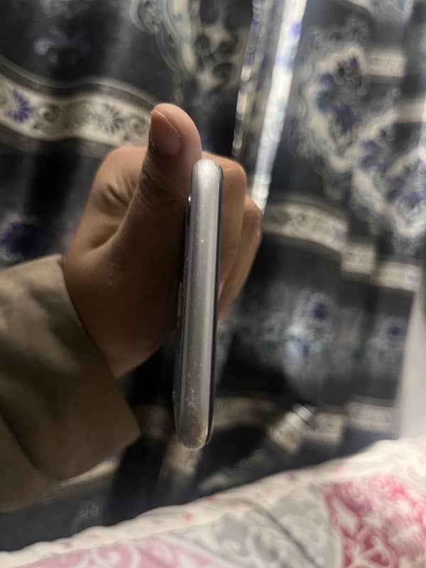 IPHONE 6 PTA APPROVED USED CONDITION 6/10 3