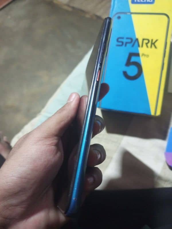 Tecno spark 5pro with box 4