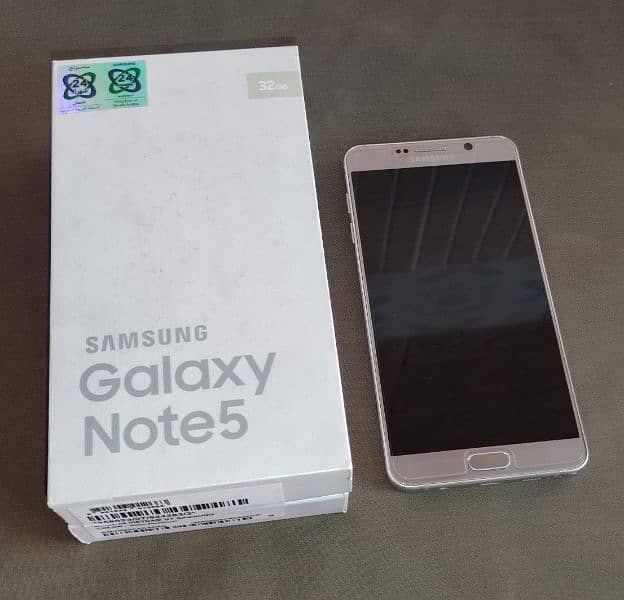 Samsung Galaxy Note 5 (4/32 GB) 0