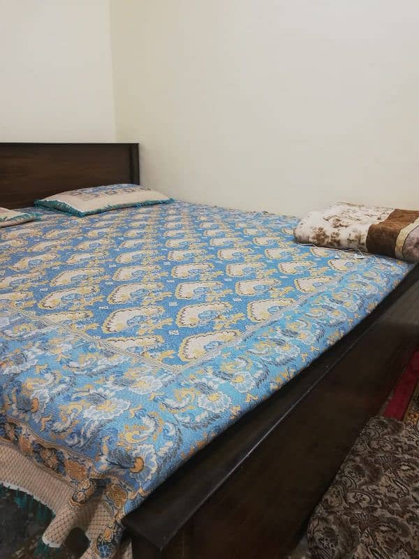 Best king size wood Bed 4