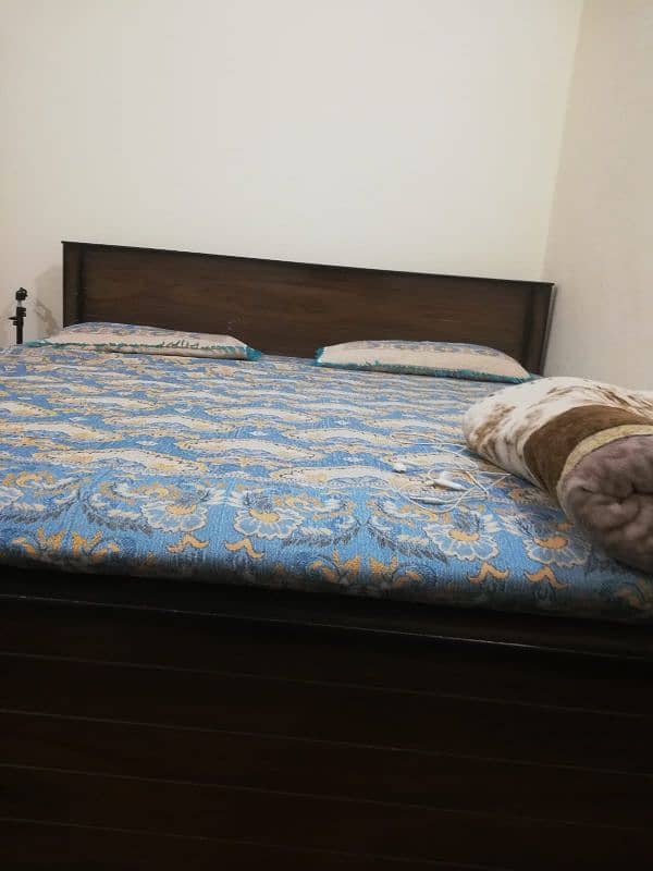 Best king size wood Bed 6