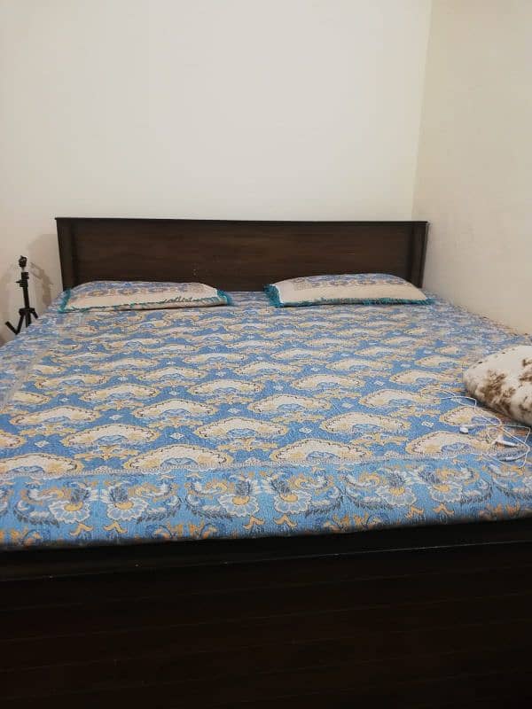 Best king size wood Bed 7