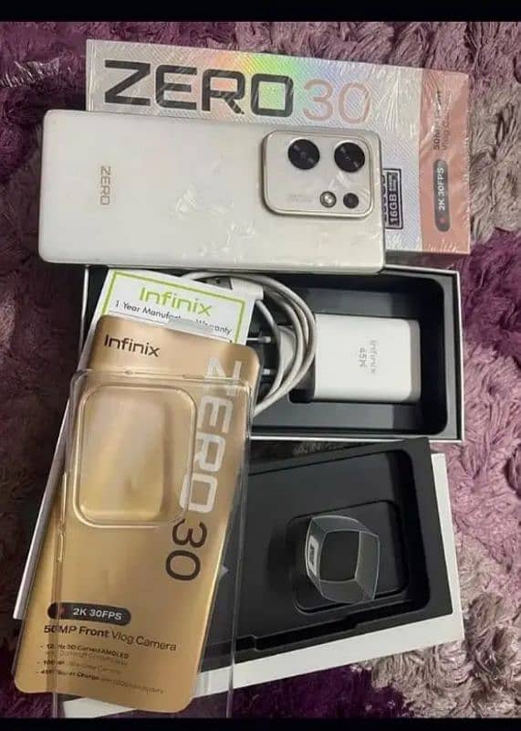 Infinix zero 30 (8+8/256) 4 months warnty 03096691197 2