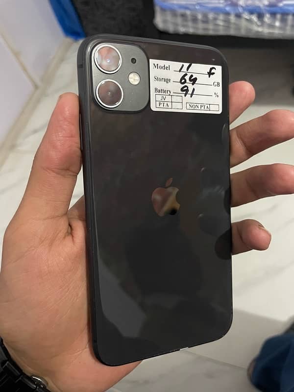 iPhone 11 jv 64GB water pack full ok 10/10 new condition 89.85 healths 2