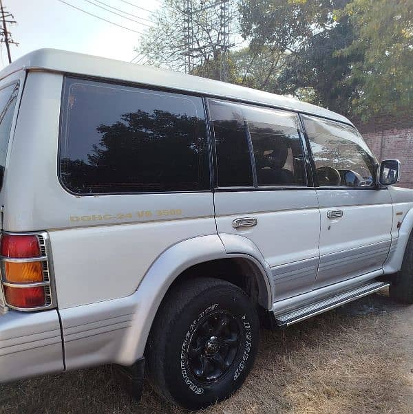 Mitsubishi Pajero 1995 contact on 0306-508000 1