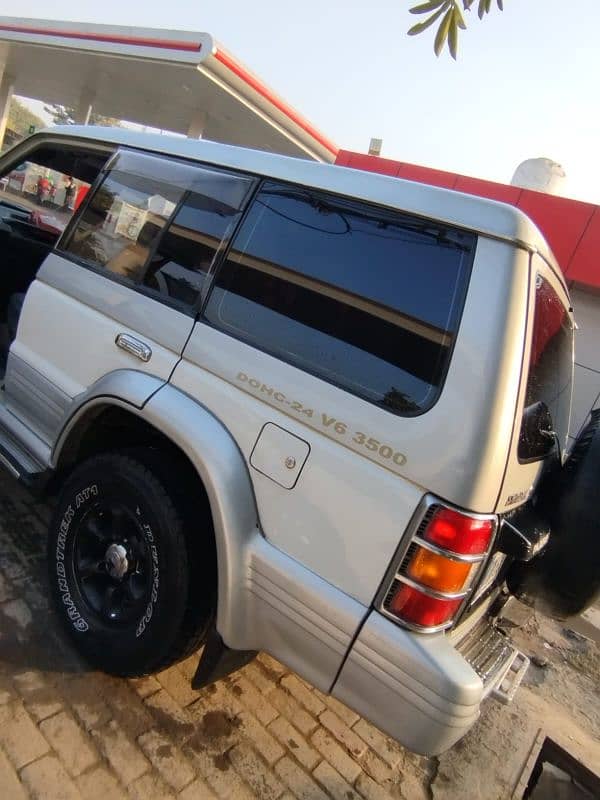 Mitsubishi Pajero 1995 contact on 0306-508000 7