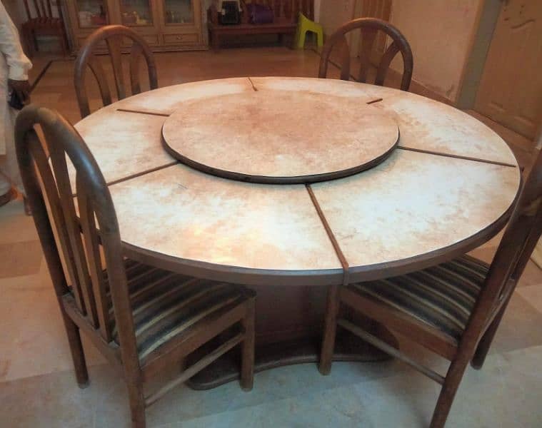 Round Dining table with chairs for sale 1