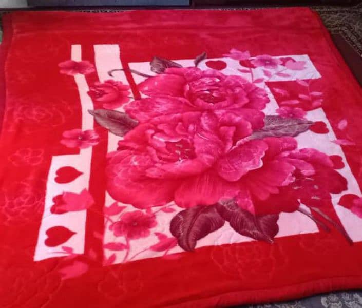 Urgent sale 10 by 9 blankets is very beautiful quality 0