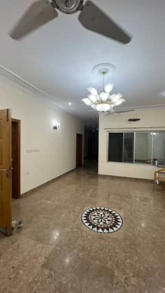 1Kanal Upper Portion For rent DHA phase 1 Lahore