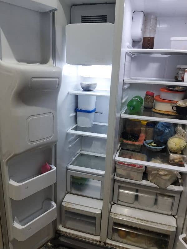 Samsung side by side double door fridge 3