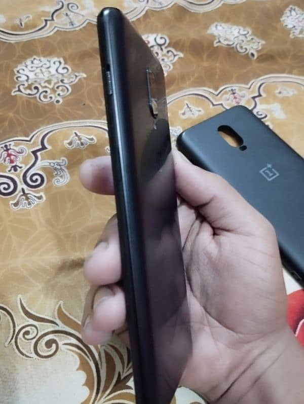 One plus 6t 5