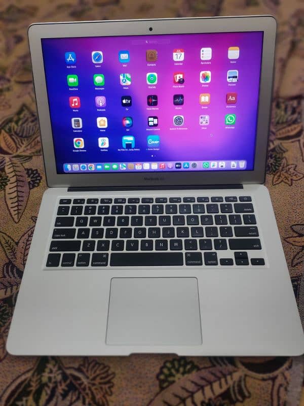 apple Mac book air 2017 0