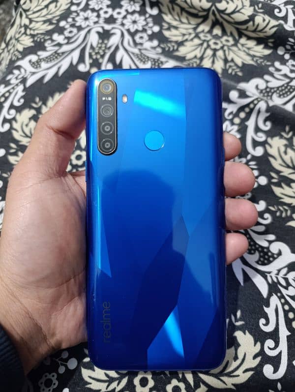 Realme 5 4/64gb for sale in good condition 0