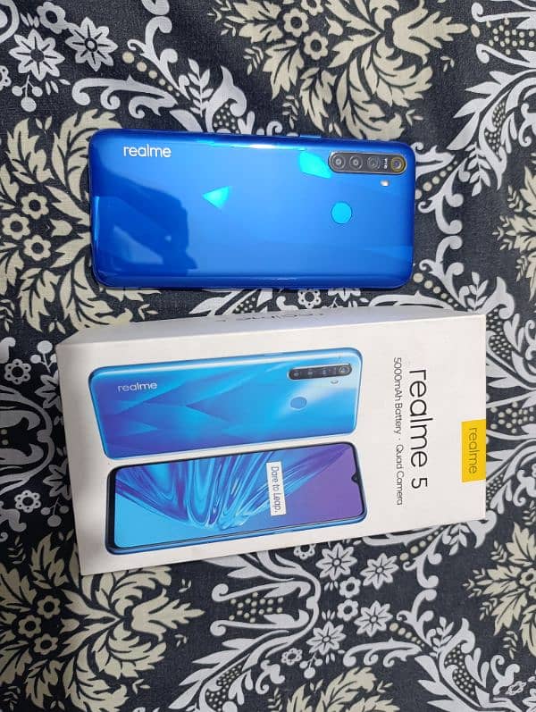 Realme 5 4/64gb for sale in good condition 6