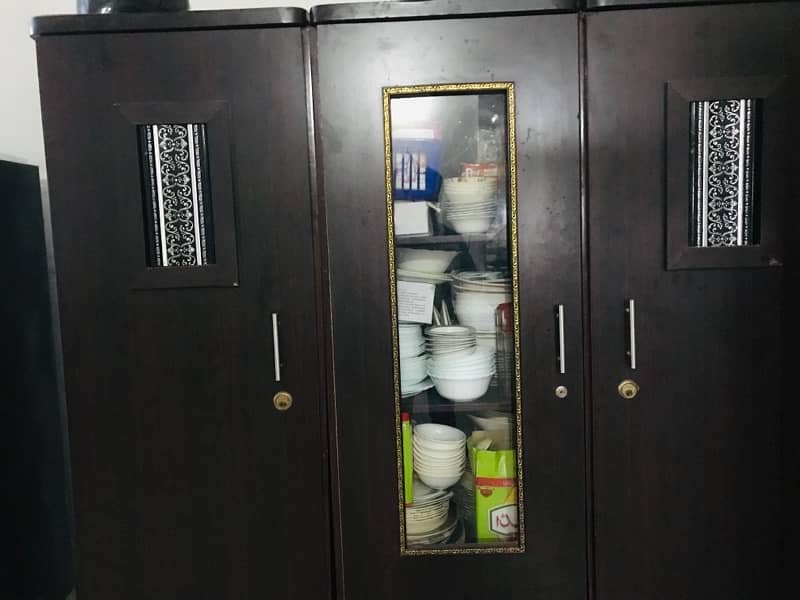 Divider and cupboards 0