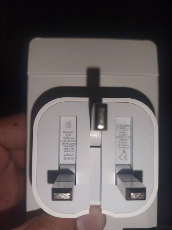 iphone charger 10/10 original mercantile verified 1