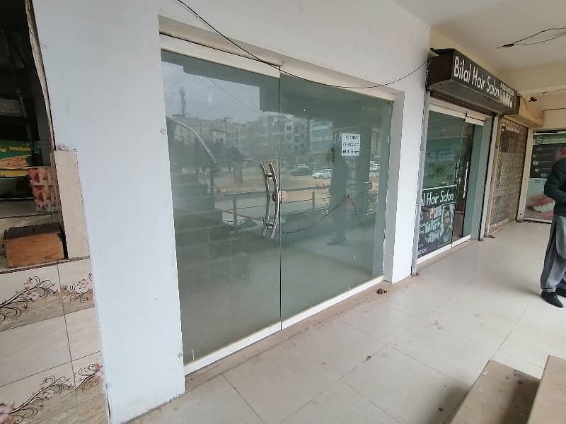 In G-15 Markaz Of Islamabad, A 400 Square Feet Shop Is Available 5