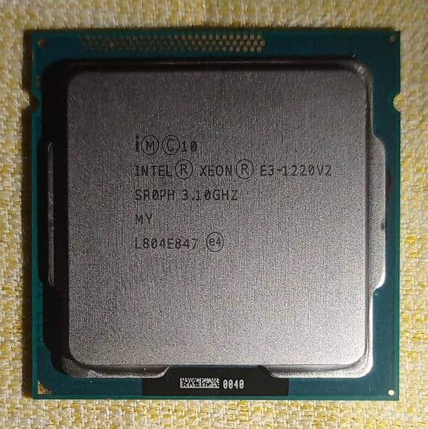 Xeon Processor E3-1220 V2 0