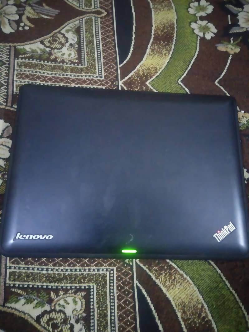 Lenovo laptop thinkpad (4/320) 2