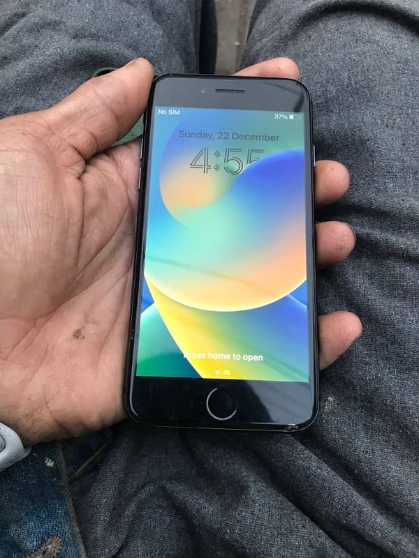 iphone 8 64GB NoN PTA all ok hai Exchange Possible 0