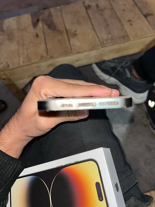 iphone 14pro max non pta lla model 3