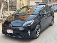 Toyota Prius S LED 2015