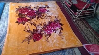 urgent sale 10 by 9 blankets condition