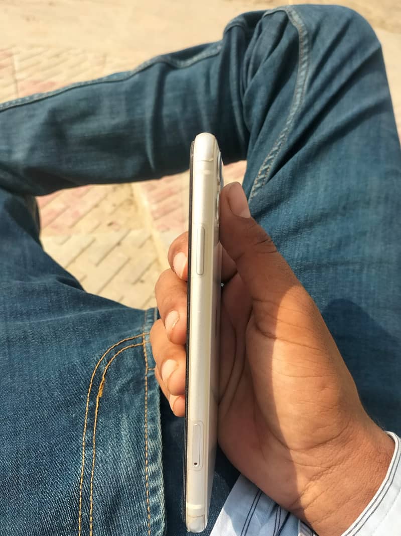 Apple iphone 11 1