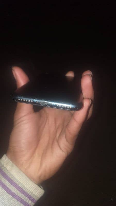 I phone 7 64gb for sale 4