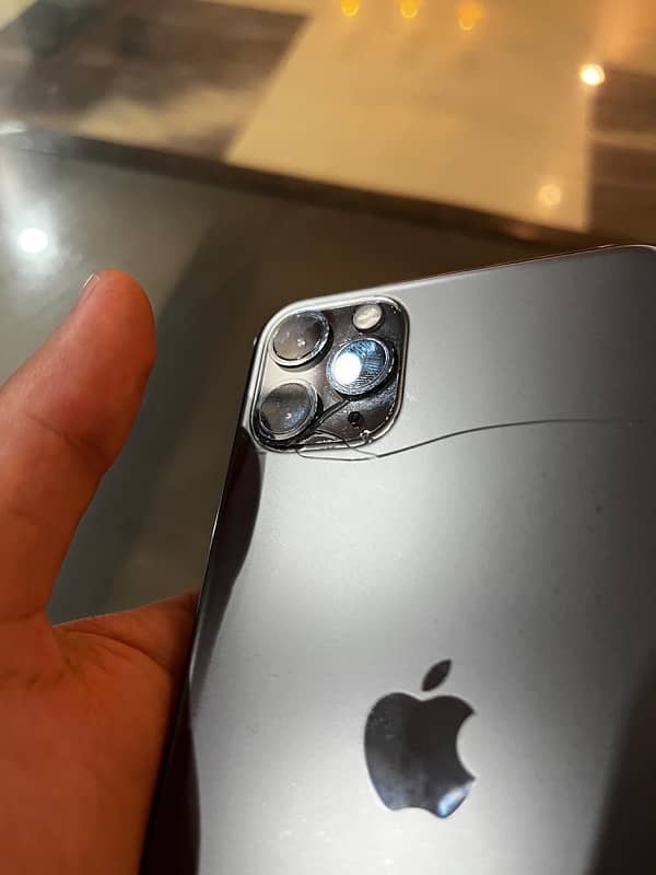 IPhone 11 Pro Max (PTA Approved) 2