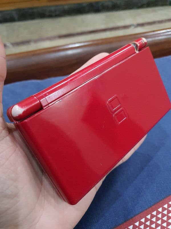 Nintendo DS Lite (with charger) 2