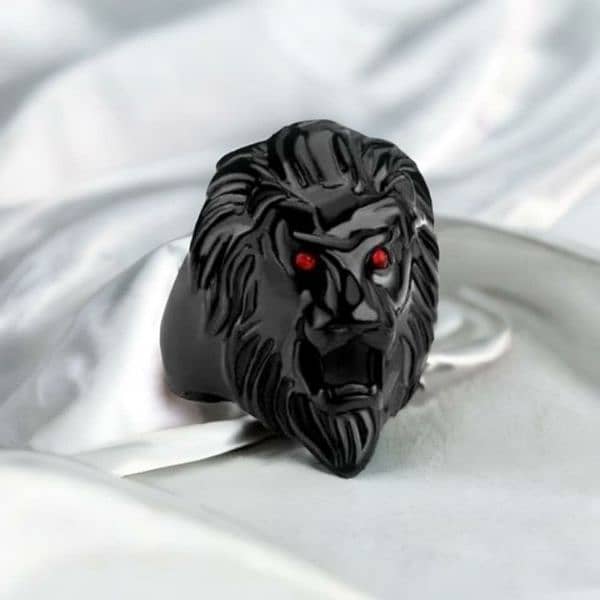 designing lion ring 3