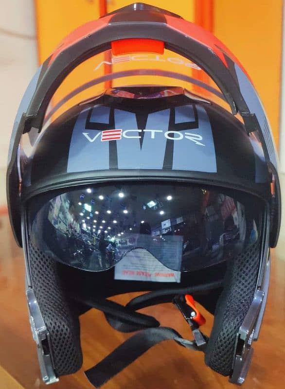 vector filpup helmet. 3