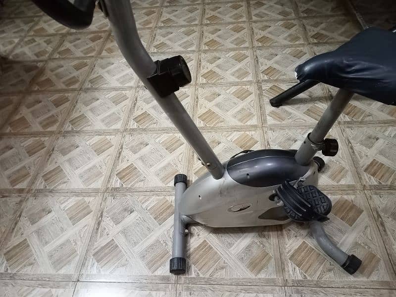 slimline exercycle exercise cycle in good condition 2