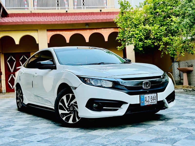 Honda Civic Oriel 2018 4