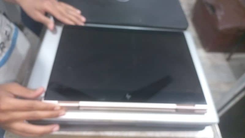 Hp spectre x360° touch screen 1