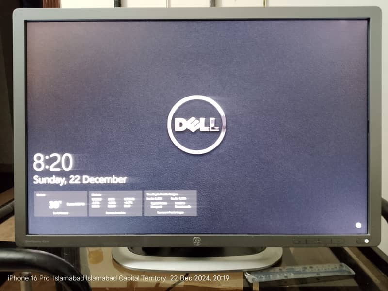 Dell Computer Desktop Core i5 with HP 23 inch elite Display e241i LCD 1