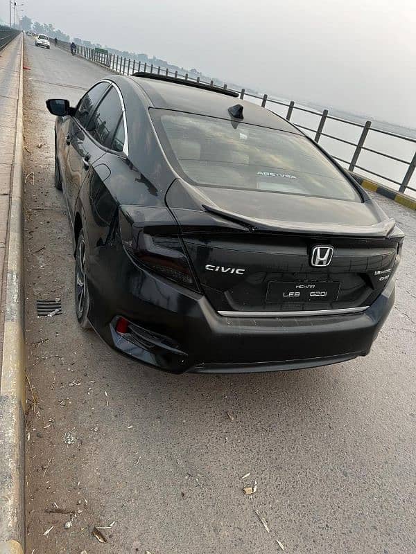 Honda Civic Oriel 2017 1